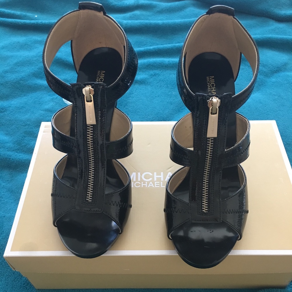 SOLD NOT AVAILABLE-Michael Kors Heels